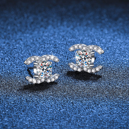[Legend]CHIC INTERLOCKING DOUBLE-C MOISSANITE STUD EARRINGS