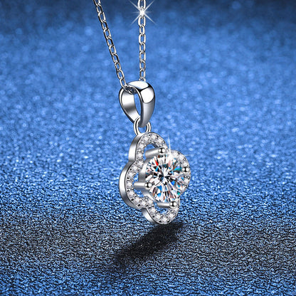 [Legend]CLASSIC CLOVER MOISSANITE PENDANT NECKLACE