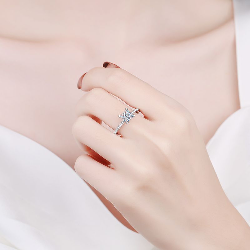 [Legend]ELEGANT PRINCESS CUT MOISSANITE ENGAGEMENT RING