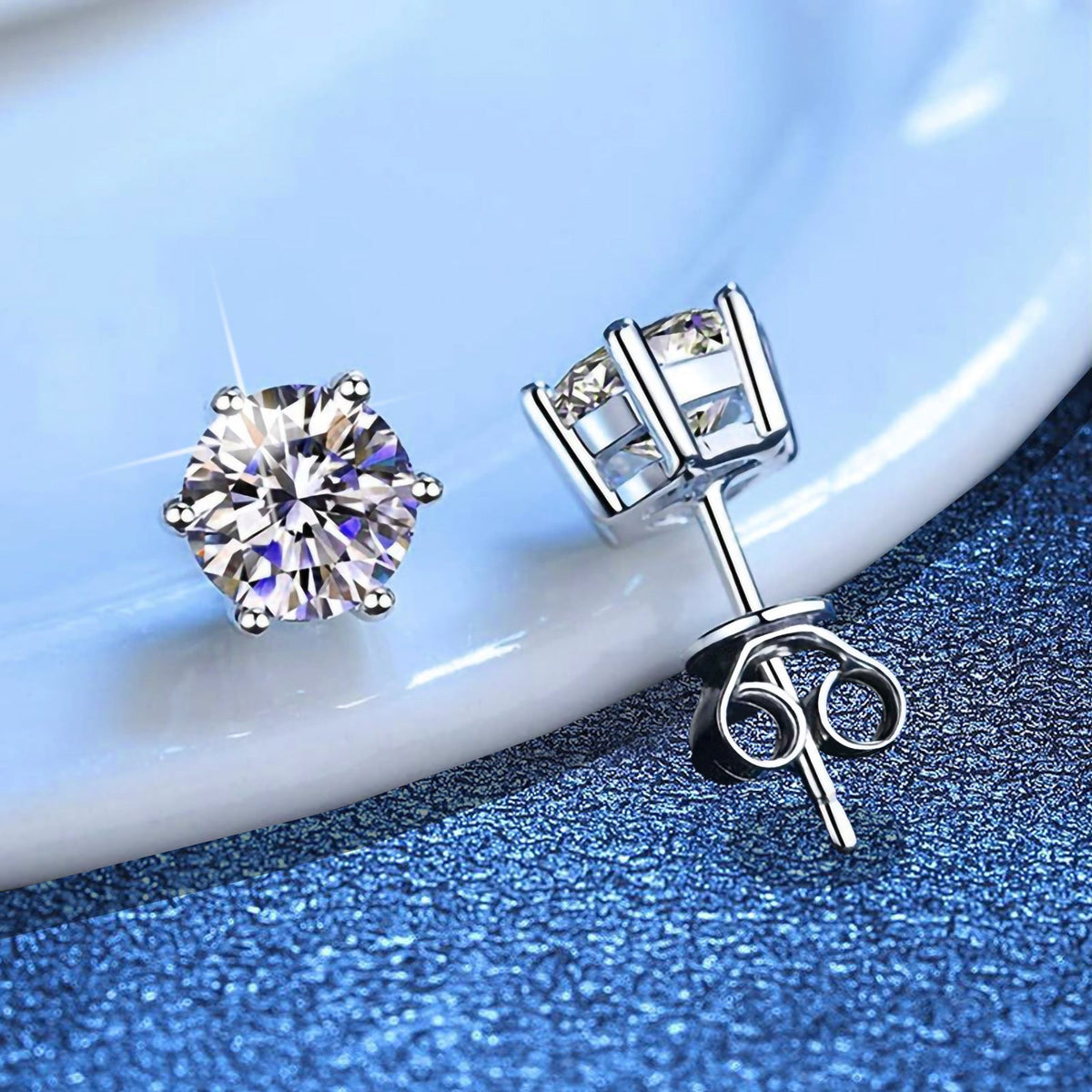 [Legend]SIX-PRONG MOISSANITE EARRINGS