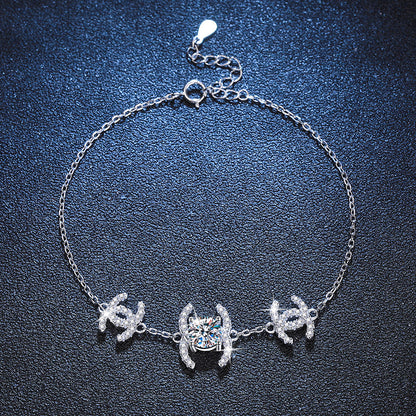 [Legend]CLASSIC INTERLOCKING MOISSANITE BRACELET