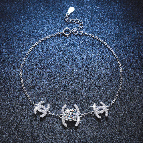 [Legend]CLASSIC INTERLOCKING MOISSANITE BRACELET
