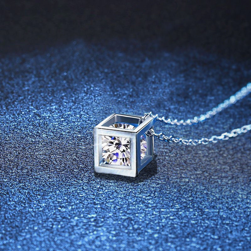 [Legend]GEOMETRIC SUGAR-CUBE MOISSANITE NECKLACE