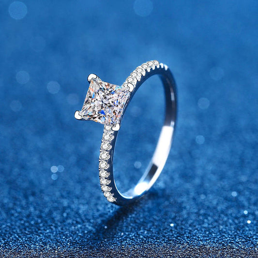 [Legend]ELEGANT PRINCESS CUT MOISSANITE ENGAGEMENT RING
