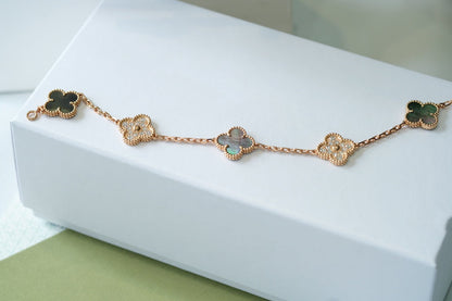 [Legend]LUCKY CLOVER 5-MOTIF BRACELET - GREY MOTHER-OF-PEARL COLLECTION